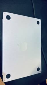 MacBook Air M4 13” 256GB free Magic Mouse