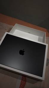 macbook pro m4 1TB