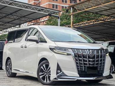 Toyota Alphard  in Serdang, SGR