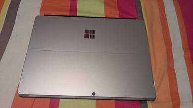 Surface Pro 8