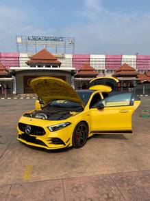 Mercedes Benz A35 35 AMG in Puchong, KUL