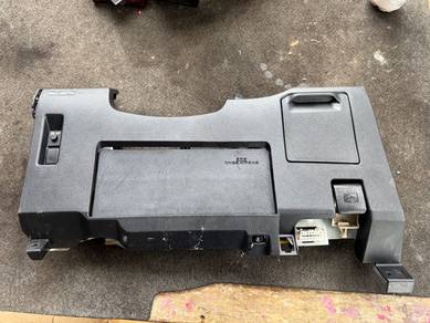 No 23-10-25 Toyota Mark X Grx130 Knee Airbag Jpn