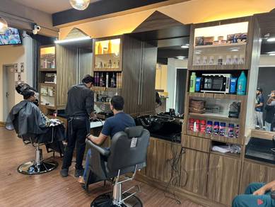 Premium Barbershop for Sale – Fully Equipped