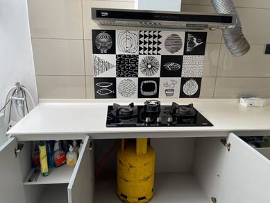 Beko Cooker Hood and built in 3 burner gas hob