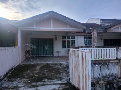 1-storey Terraced House For Sale in Ayer Keroh,MLK
