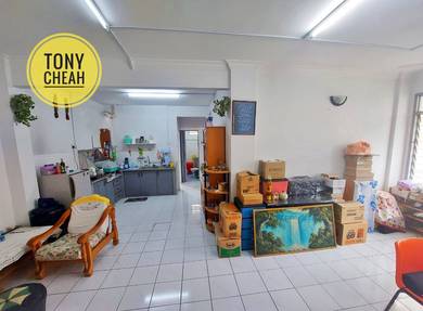 Apartment For Sale in Tanjung Court