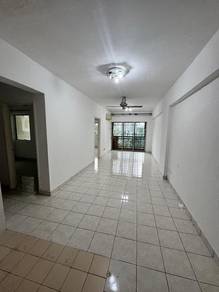 Apartment For Rent in Pelangi Apartment ( Pelangi Damansara )