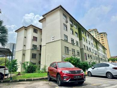 Apartment For Sale in Bayu Puteri 2