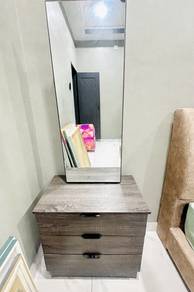 Bedroom set
