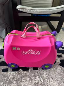 Trunki Pink Ride-On Suitcase for Kids