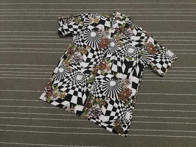 Kemeja hawaii mizuno geometri size l