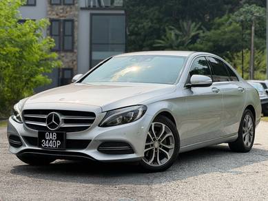 Mercedes Benz C180 180 in Taman Tun Dr Ismail, KUL