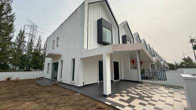 2-storey Terraced House For Sale in Semenyih,SGR