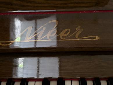 Nieer Piano for sale