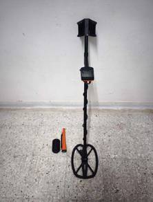 metal detector  Quest X5