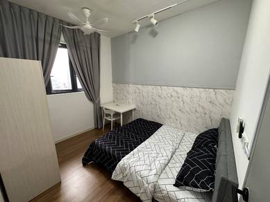 Condominium For Rent in M Vertica