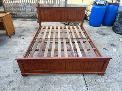 Kayu Solid Wood Katil Queen Bed Frame