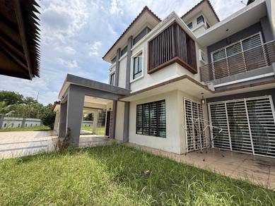 Semi-Detached House For Sale in Mantin,NSN