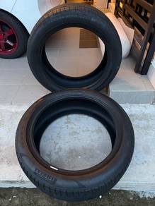 Sepasang Tayar Pirelli P Zero Saiz 255/45 Rim 20
