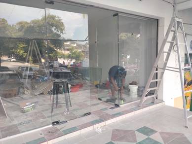 Partition glass renovation