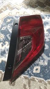 lampu belakang honda civic  1.5 Tcp original