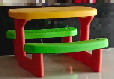 Children's table