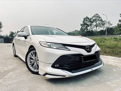 2021 Toyota Camry V