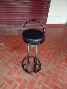Pub Chair
