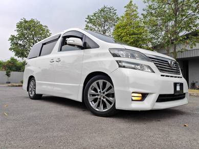 Toyota Vellfire Z PLATINUM SELECTION in Klang, SGR