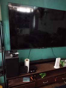 Tv & Speaker 