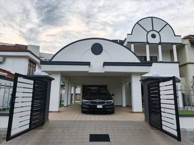 Semi-Detached House For Sale in Ayer Keroh,MLK
