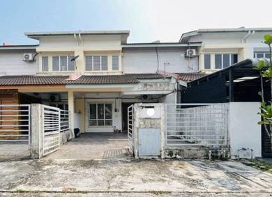 1.5-storey Terraced House For Sale in Klang,SGR