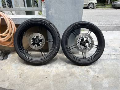 Tayar + Rim Yamaha Y15-V2