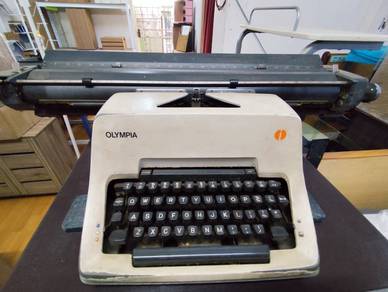 Olympia Old School Type Writer Untuk Koleksi