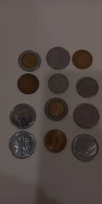 12 coins from Italy 