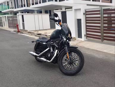 Harley-Davidson Iron 883