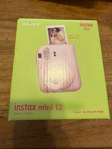 Instax Mini 12 (Brand new)