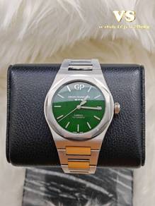 Girard-Perregaux Laureato 42mm (2022 YEAR)