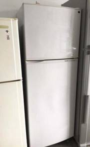 Elba Fridge Freezer Refrigerator Ice Peti Sejuk