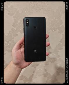Mi Max 3 4+64GB Crack Sikit2