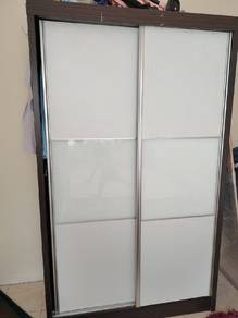 Almari untuk di jual