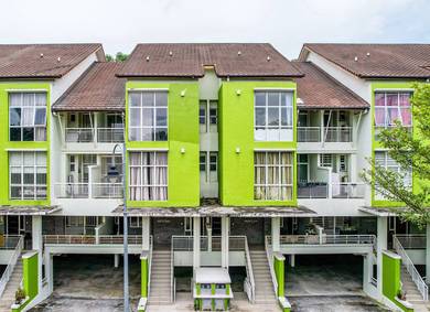 Townhouse For Sale in Petaling Jaya,SGR