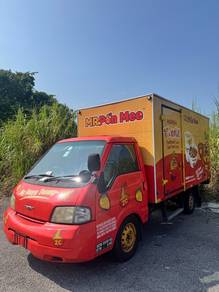 Nissan Vanette sk82 with luton box