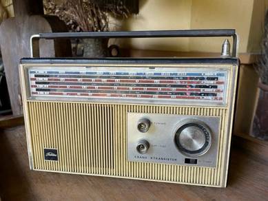 Radio lama antik