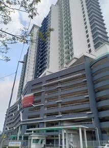Service Residence For Sale in Saville D'lake