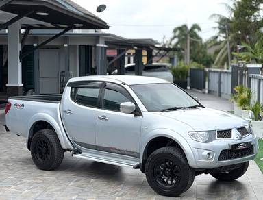 2009 Mitsubishi Triton