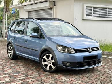 2012 Volkswagen Cross Touran TSI
