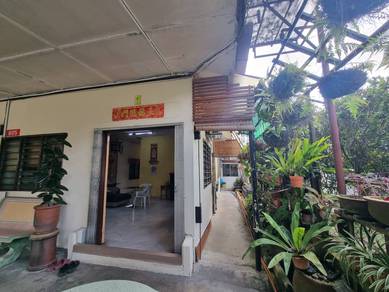Bungalow House For Sale in Batu Caves,SGR