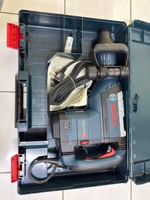 BOSCH Demolition Hammer With SDS Max GSH 9 VC
