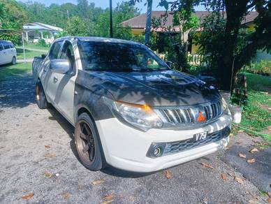 Mitsubishi Triton VGT M/T in Bukit Mertajam, PNG